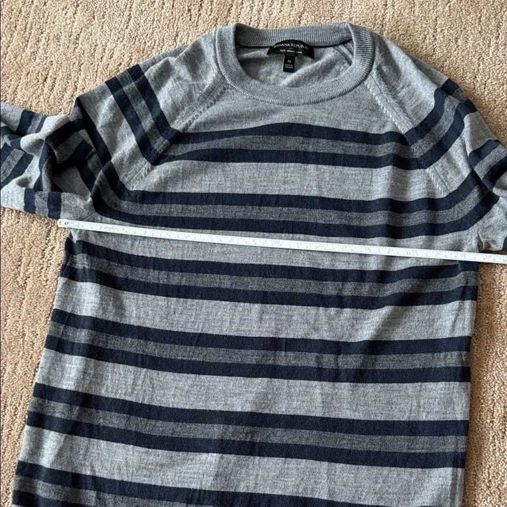 Banana Republic Men's Sweater in Gray and Navy Stripes